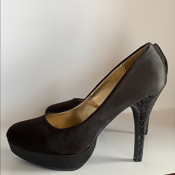 Shoes - G:21 black satin platforms w sparkle heels S 7.5
